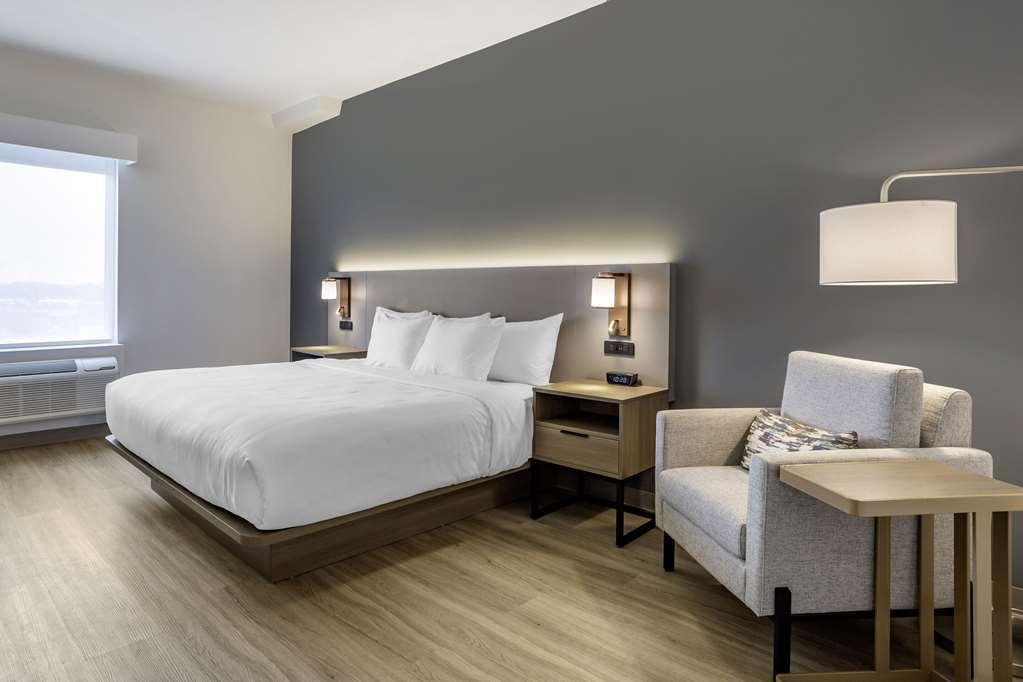 Comfort Inn & Suites Newark Liberty International Airport Стая снимка