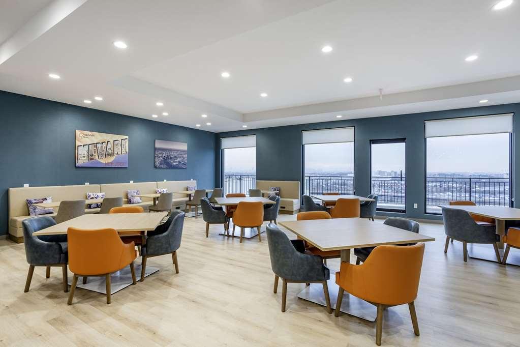 Comfort Inn & Suites Newark Liberty International Airport Ресторант снимка
