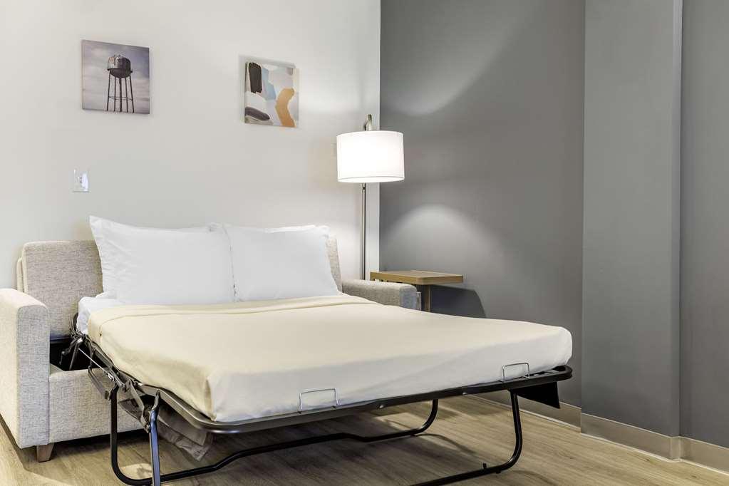 Comfort Inn & Suites Newark Liberty International Airport Стая снимка