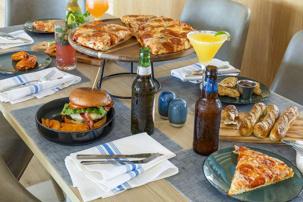 Comfort Inn & Suites Newark Liberty International Airport Ресторант снимка