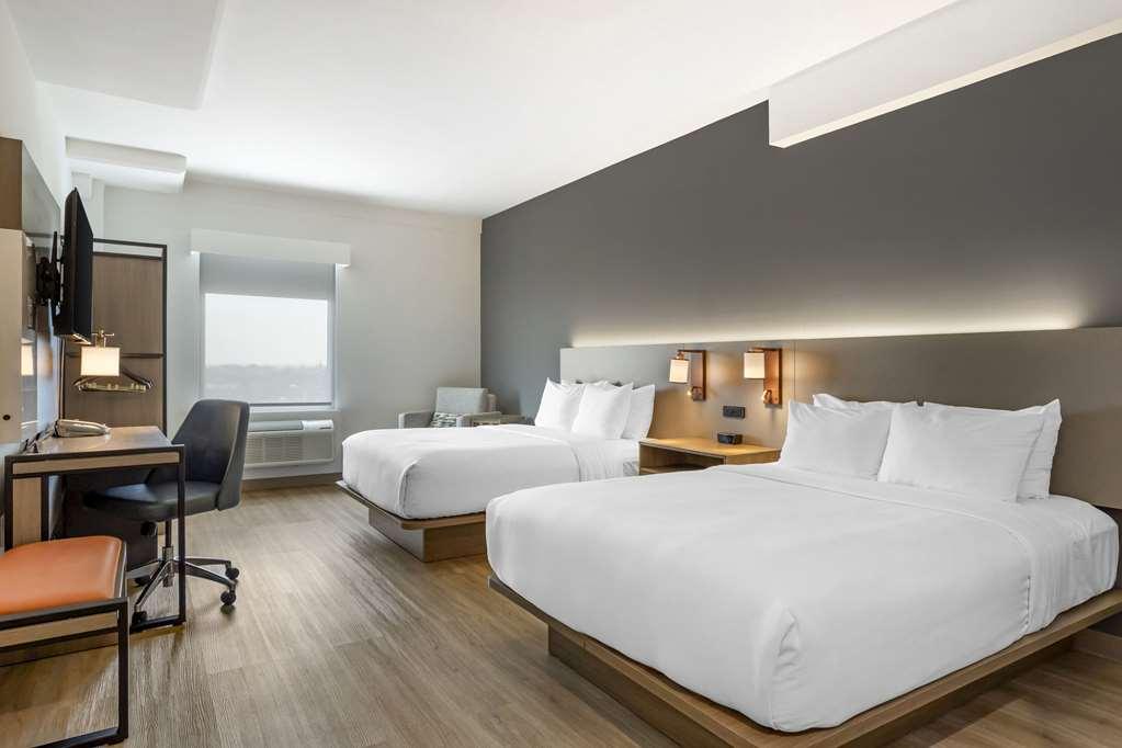 Comfort Inn & Suites Newark Liberty International Airport Стая снимка
