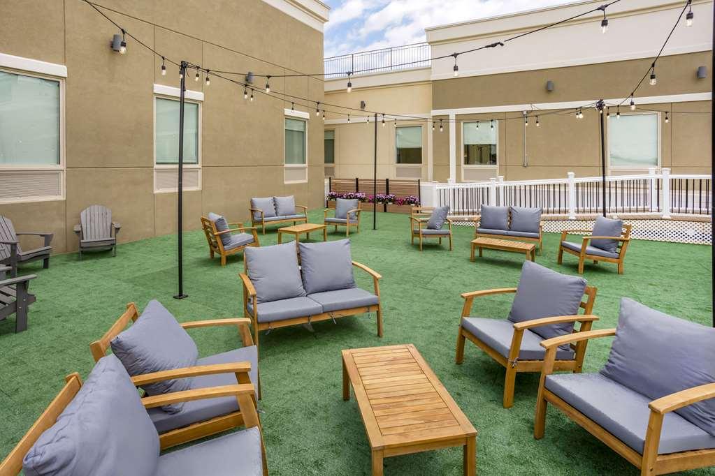 Comfort Inn & Suites Newark Liberty International Airport Съоръжения снимка